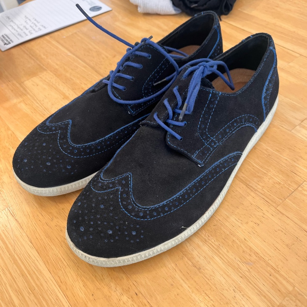 GH Bass&Co Navy Blue dress shoes